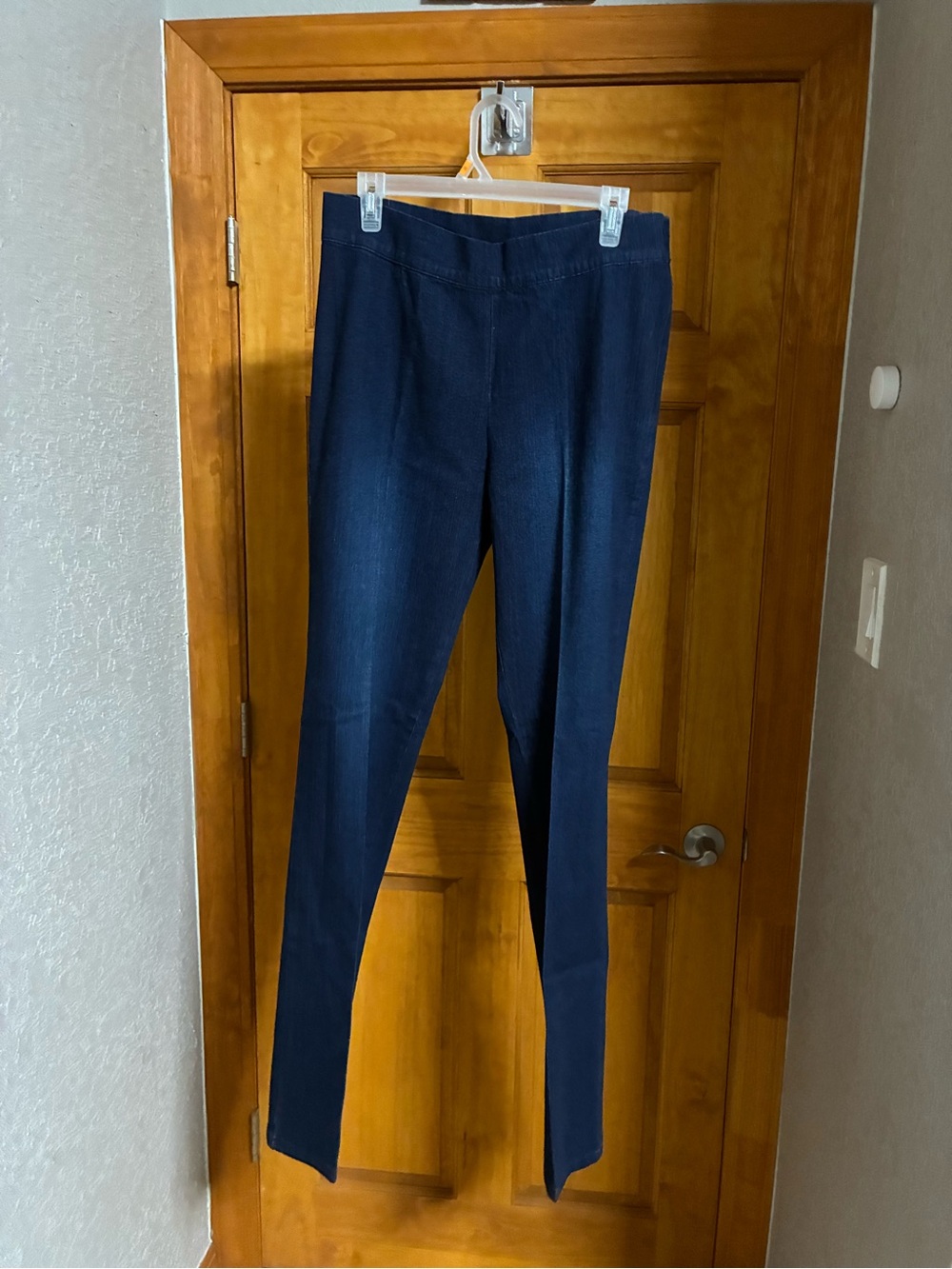 Classic Navy Women’s Stretch Skinny Jeans